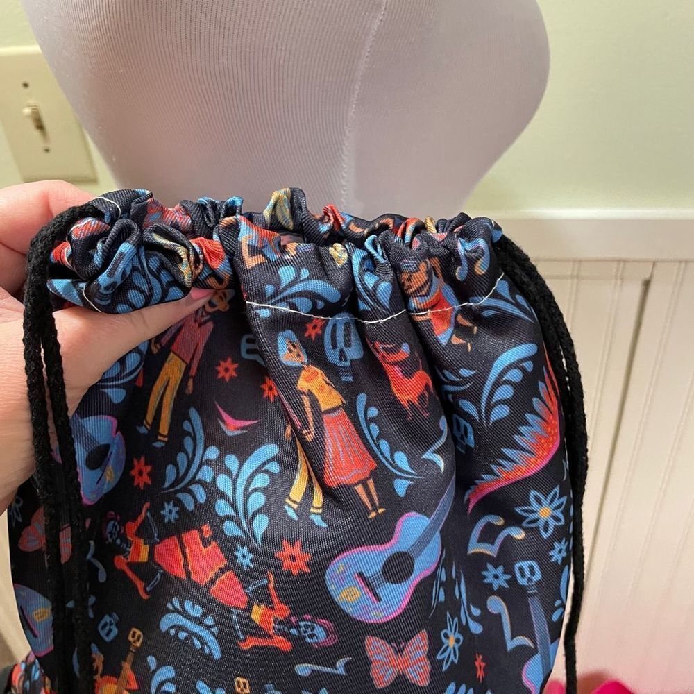 Coco themed drawstring bag backpack​ - Picture 12 of 15